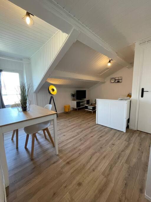 Studio Cosy, En Centre, Proche Gare, Vue Degagee Valence  Bagian luar foto